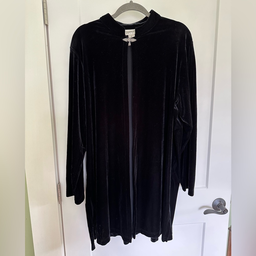 Freeport Studio long velvet dress jacket size XL. Like new condition